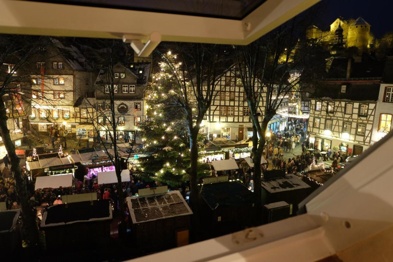 Historisches Haus Im Herzen Von モンシャウ エクステリア 写真