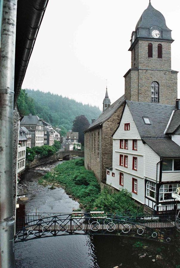 Historisches Haus Im Herzen Von モンシャウ エクステリア 写真