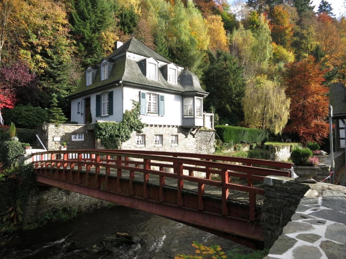 Historisches Haus Im Herzen Von モンシャウ エクステリア 写真