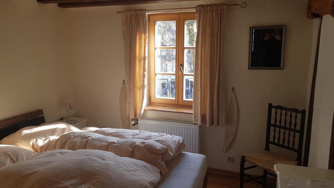 Historisches Haus Im Herzen Von モンシャウ エクステリア 写真