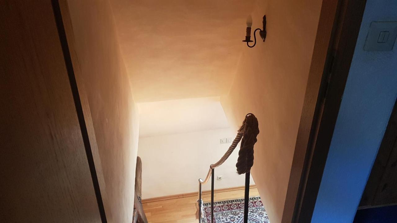 Historisches Haus Im Herzen Von モンシャウ エクステリア 写真