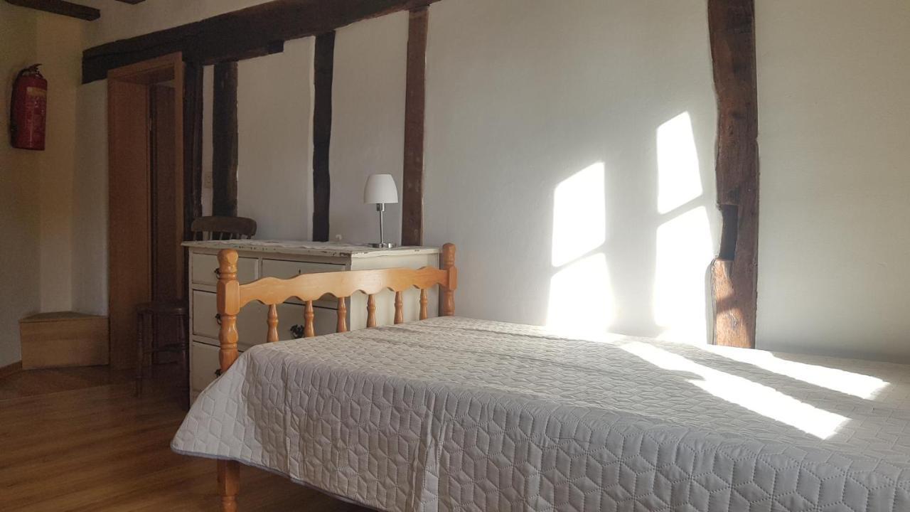 Historisches Haus Im Herzen Von モンシャウ エクステリア 写真